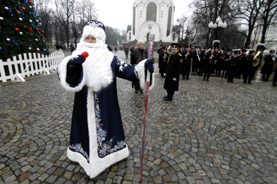 "Дед Мороз вместо честных выборов": фоторепортаж "Нового Калининграда.Ru"